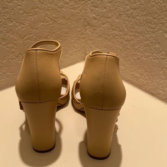 Franco Sarto Womens 10 Dima Block Heel Leather Sandals Beige Tan Ankle Strap New - Picture 3 of 16